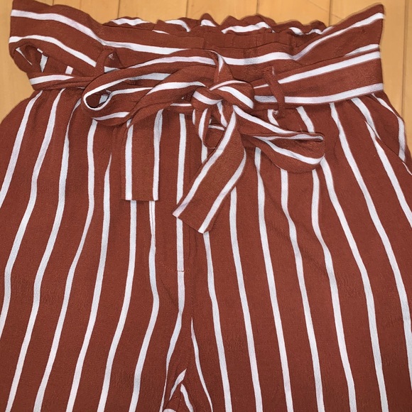 Forever 21 / Size: S - Picture 3 of 4